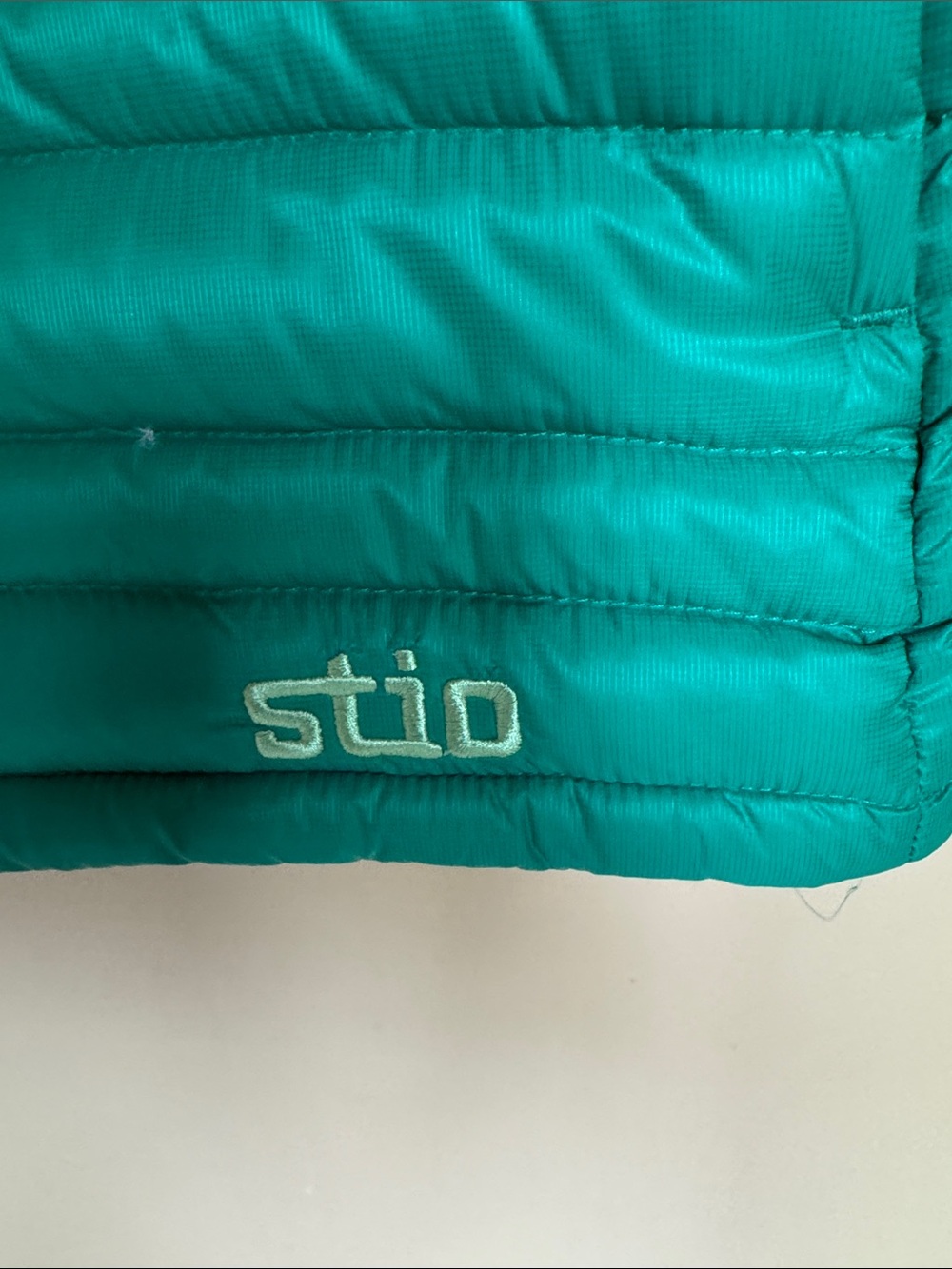 Women’s STIO Pinion Down Vest - medium - Picture 2 of 4